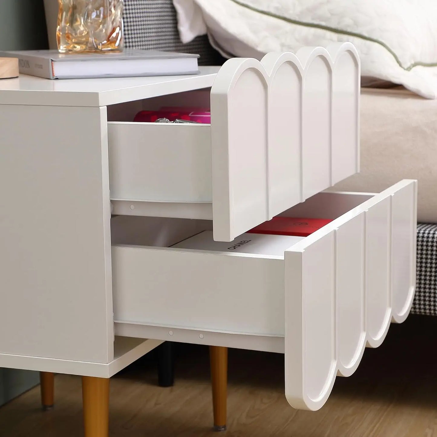 Nightstands with Drawers, White Bedside Table for Bedroom, End Table with Storage for Livingroom. White/Gold